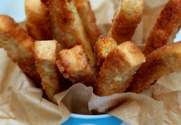 Cinnamon Sugar Bread Sticks