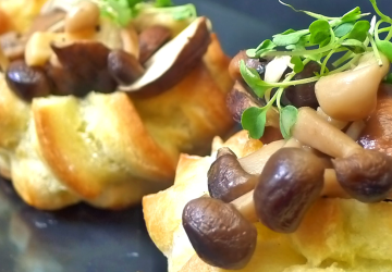 Savoury choux buns with mushroom and cheese stuffing